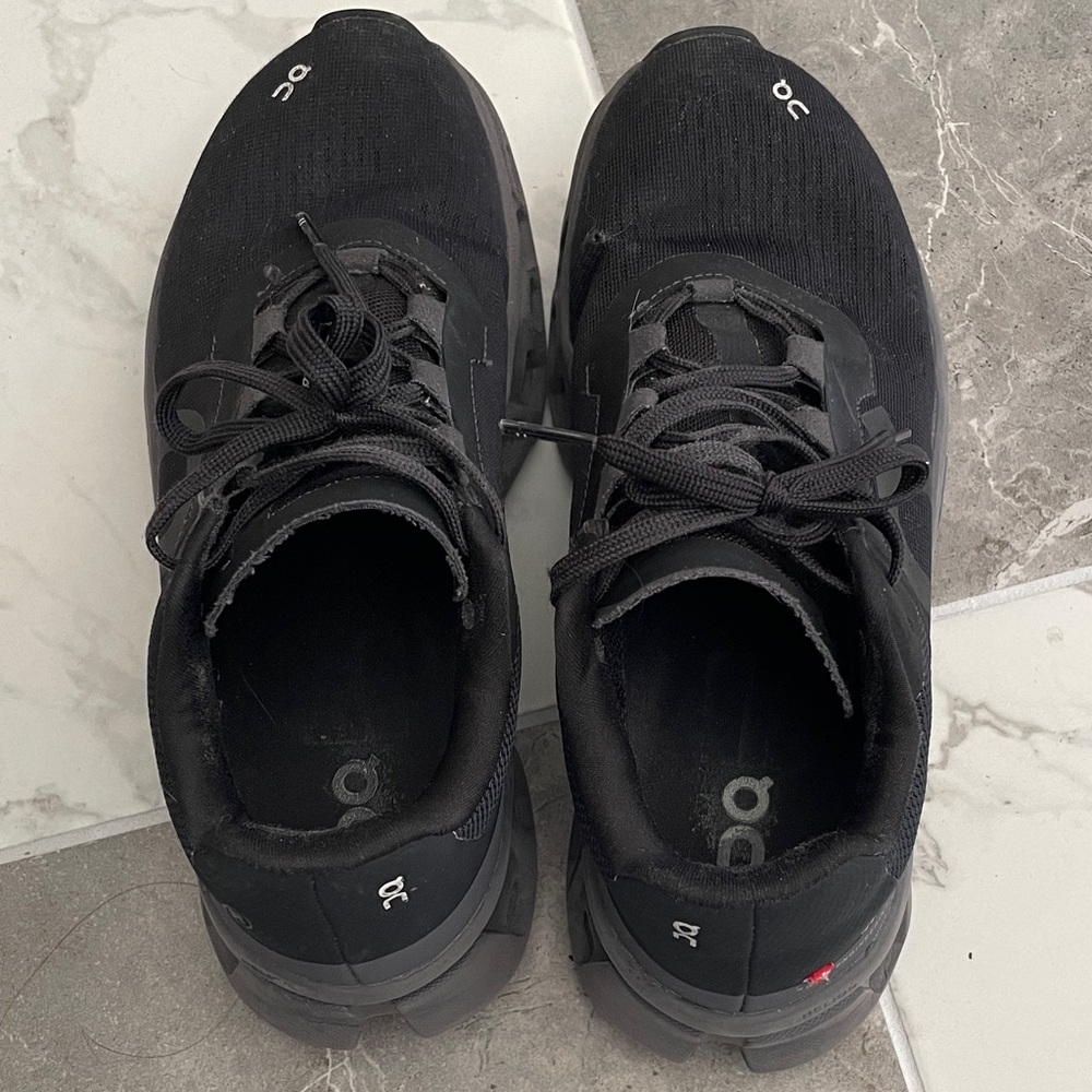 On Running Men’s Cloudnova Sneakers in Black and Gray - Picture 10 of 11